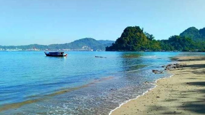 kunjungan ke tempat wisata di Padang dengan pemandangan alam terasa lebih aman, nyaman, dan tetap menghargai lingkungan.